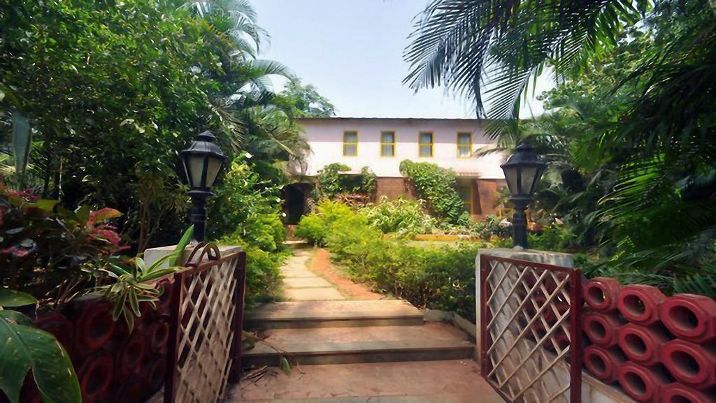 Little Italy Otel Calangute Dış mekan fotoğraf